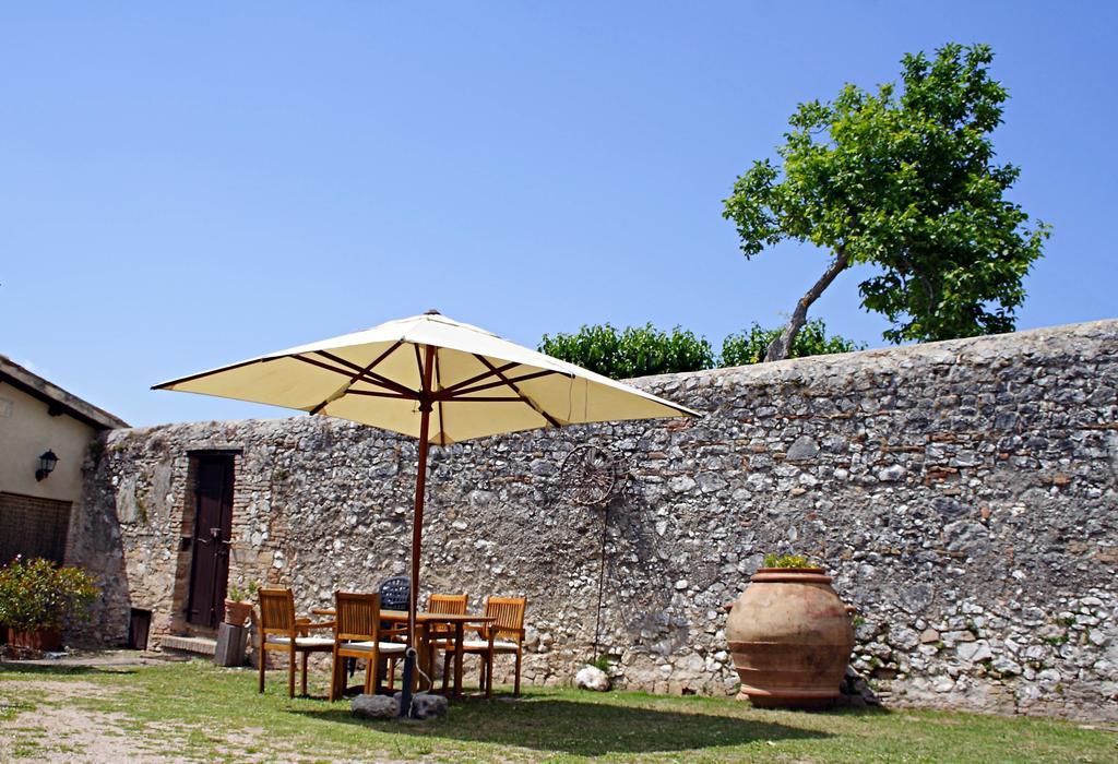 Гостевой дом Agriturismo Residenza Paradiso Треви Экстерьер фото